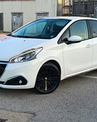Peugeot 208 1.6 diesel NEOPATENT 120.000KM