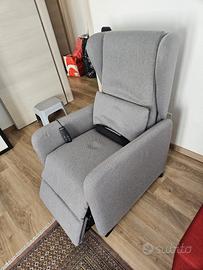 poltrona relax alzapersone elettrica