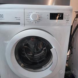 lavatrice slim Electrolux 