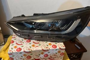 Faro anteriore sinistro ford focus 2022 (led)