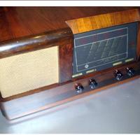 Radio a valvole Telefunken 568 del 1938