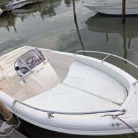 Ranieri Shark 17 motore fuoribordo HONDA BF 40