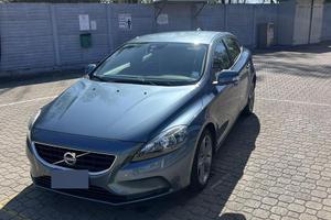 Volvo v40 D2 1.6 kinetic
