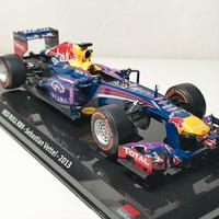 1:24 Red Bull RB9 - Sebastian Vettel 2013