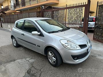 Renault clio 1.2 75cv