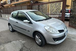 Renault clio 1.2 75cv
