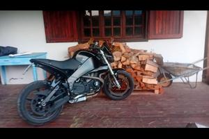 XB9 Total Black