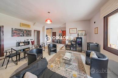 Rifinita villa con piscina - BELLAVISTA - QUARTU