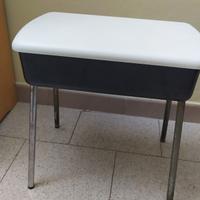 Sgabello porta lucidascarpe