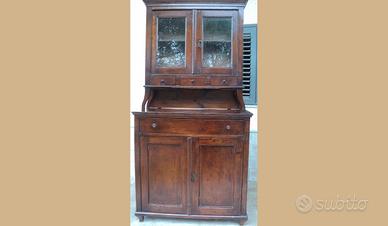 Credenzino in pino restaurato di epoca 800