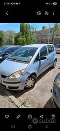 Colt MItsubishi anno 2006