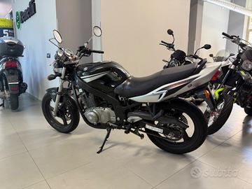 Suzuki GS 500