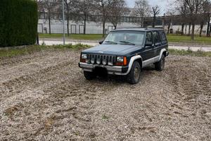Jeep cherokee 1988 d’epoca
