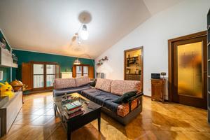 4 LOCALI A MONTECCHIO EMILIA