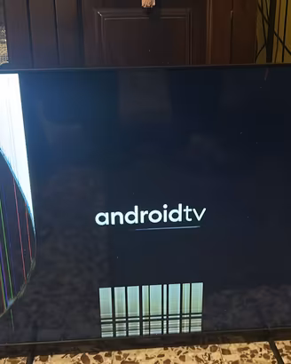 Smart tv rhomson 50 pollici xon cristalli  rotti