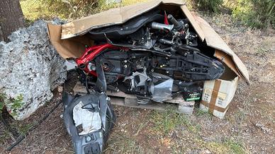 Ducati Supersport 939 incidentata con documenti