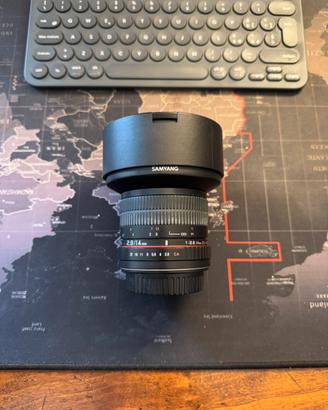 Samyang EF 14mm f2.8