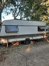Roulotte knaus da campeggio
