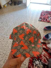 cappellino gucci