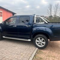 Isuzu D-Max 1.9 Crew Cab 4WD Automatico – pochi km