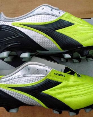 STOCK DUE PAIA DI SCARPE DA CALCIO DIADORA