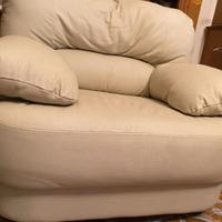 Poltrona in pelle MAI usata