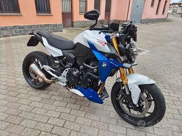 BMW F900R 