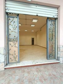 Locale commerciale in zona Selva candida