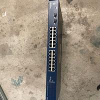 SWITCH 24 PORTE GIGABITE + FIBRA NETGEAR GS724T