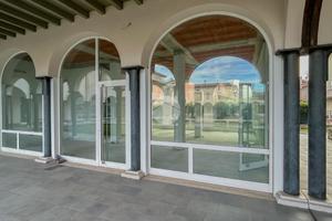 NEGOZIO A AZZANO MELLA