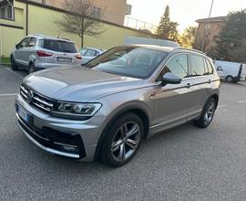 Volkswagen Tiguan 2.0 TDI SCR DSG 4MOTION Sport BM