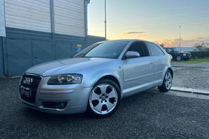 AUDI - A3 2.0 tdi Attraction FL S.LINE