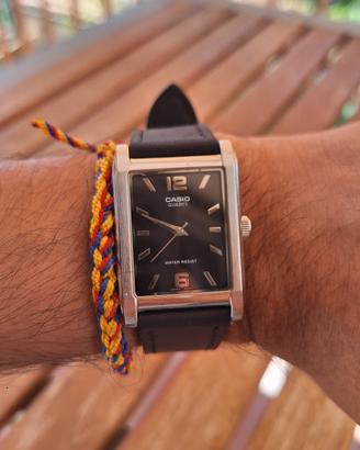 orologio quadrato casio