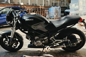 Ducati Moster 400