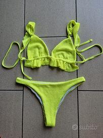 Bikini giallo fluo