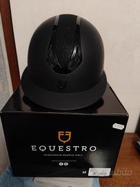 Cap Equestro