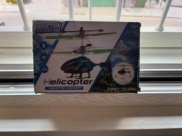 Elicottero elettrico con telecomando