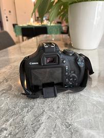 Canon eos2000d