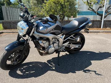 Yamaha FZ6