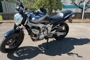 Yamaha FZ6