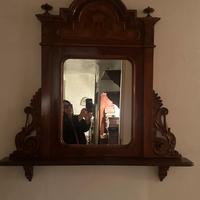 Specchio in legno antico