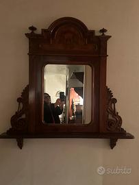 Specchio in legno antico