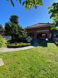 VILLA SINGOLA A SANGANO