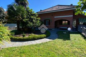 VILLA SINGOLA A SANGANO