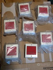 Scatole con pulsanti di emergenza  da parete AVE