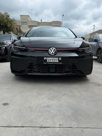 Volkswagen Golf 2.0 TSI GTI