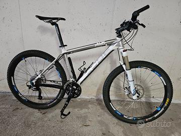 mountainbike CUBE LTD PRO 26