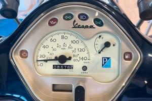 2010 PIAGGIO vespa 125 LX IE