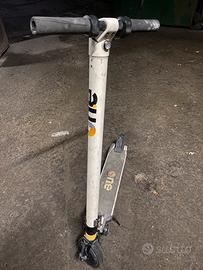 Monopattino One per ricambi