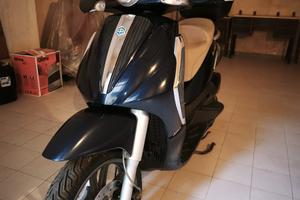 Piaggio Beverly 250